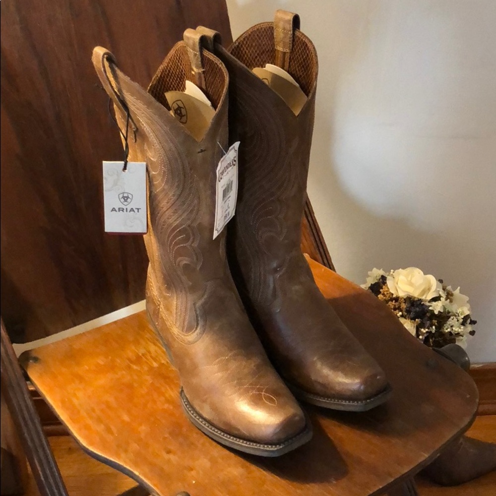 Ariat Women’s Lively Western Boot Size 7